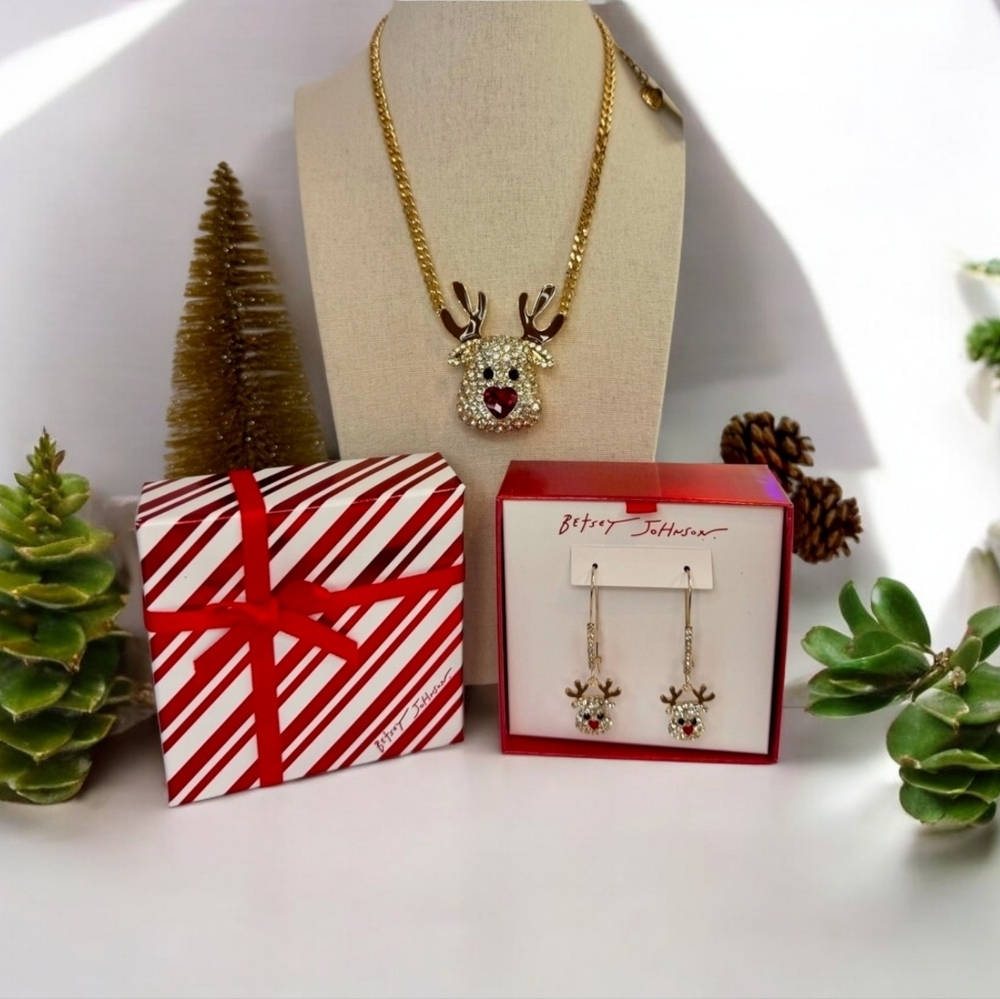 💛▪️Betsey Johnson ▪️ Gold Crystal  Reindeer Pendant Necklace Earring Bundle Set